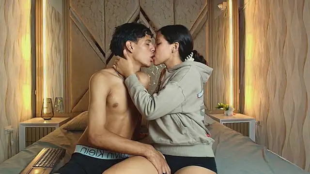 Hotcouple_222 live sex cam