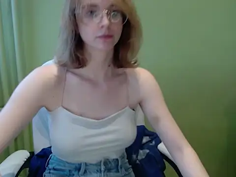 juicyPenny's cam snapshot