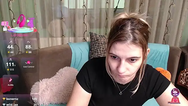 lovingfeetheels live sex cam