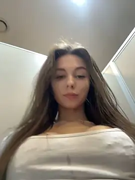 Ttixmila live sex cam