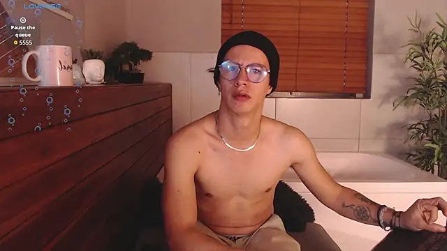 Brandon_starkk live sex cam