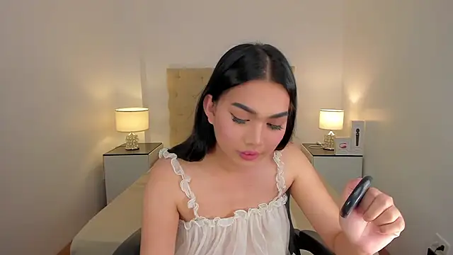 lovableXnaughty_lily live sex cam