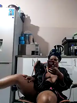 Yummyboomsbb's cam snapshot