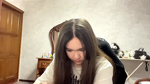 CrunchBerries's cam snapshot