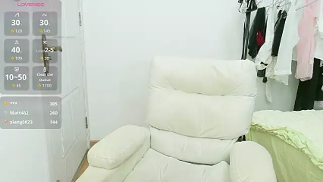 Cat-o3o's cam snapshot