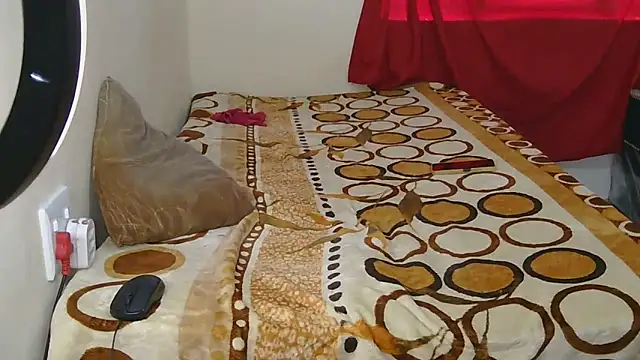 slut-Nana's cam snapshot