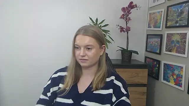 Mysteryerica's cam snapshot