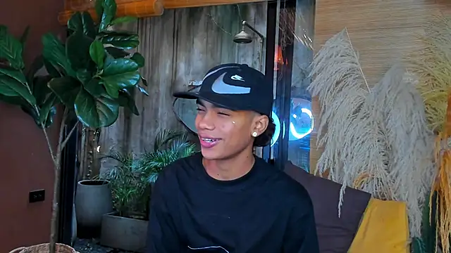 AlanCutee live sex cam