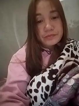 cutebobi's cam snapshot