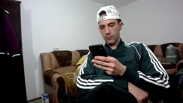 I_like_older_menn's cam snapshot