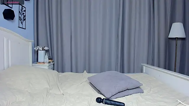 RoxanneComisky's cam snapshot