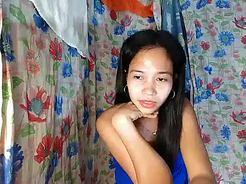 PinaySkinnyGirl's cam snapshot