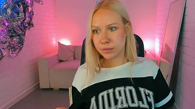 AprilChambers live sex cam