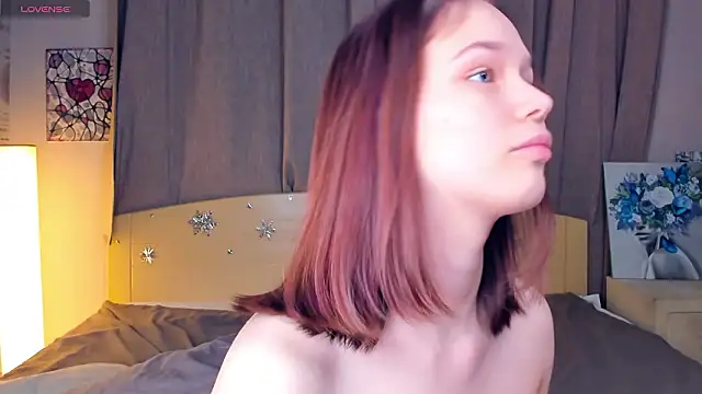 OwlLynn's cam snapshot