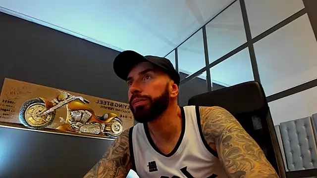 AronGrant live sex cam