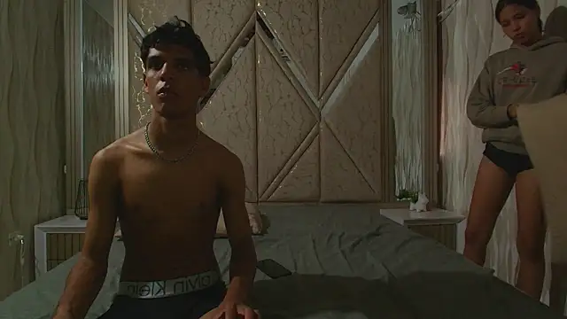 Hotcouple_222's cam snapshot