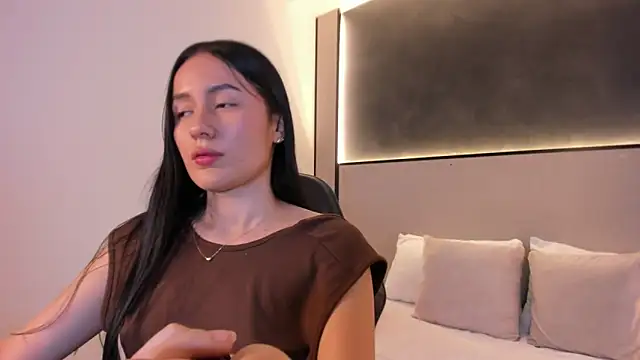 mia_slora's cam snapshot