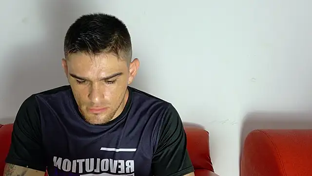 Sexy_Alejandro_ live sex cam