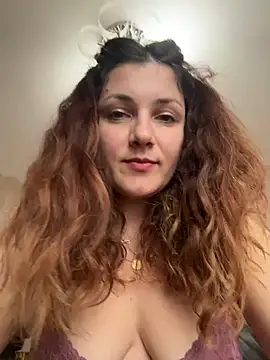 DaisyVibesss's cam snapshot