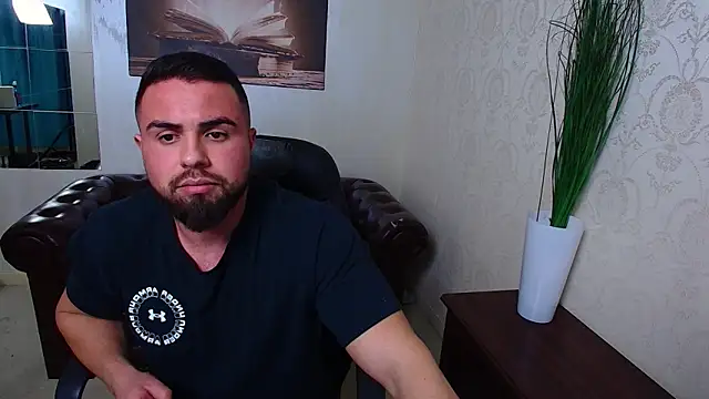 HayesWood live sex cam