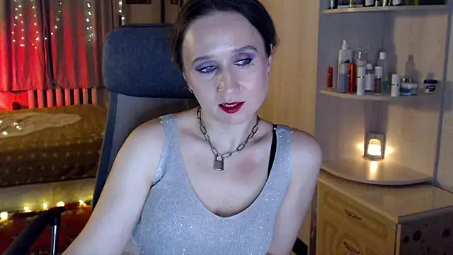 ClassyInna's cam snapshot