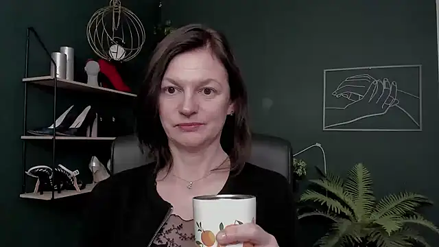 VivianWILD's cam snapshot