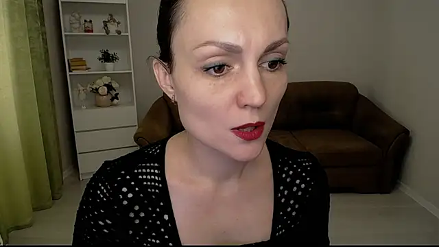 Lily_sane1's cam snapshot