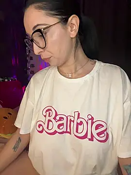 SpicyCocoa's cam snapshot