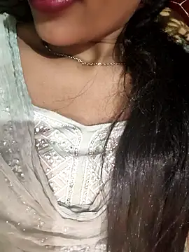 Eshwari_Chopra's cam snapshot