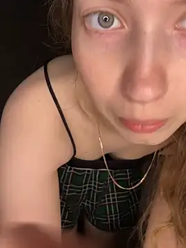 Holy_Poly's cam snapshot