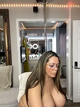 curvyfunlover live sex cam