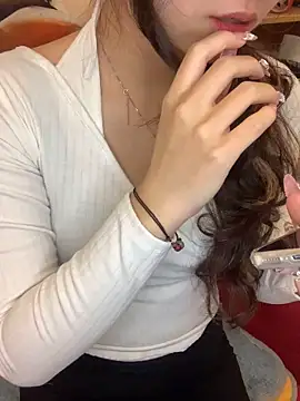 Mimi05_'s cam snapshot