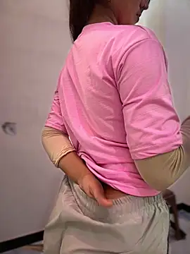 4U143's cam snapshot