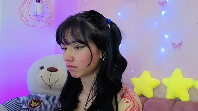 april_bennett's cam snapshot