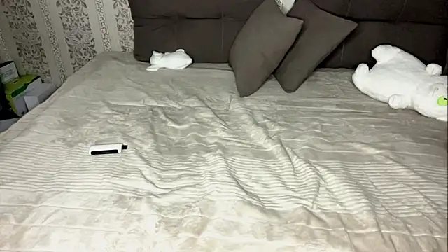 RavenLace live sex cam