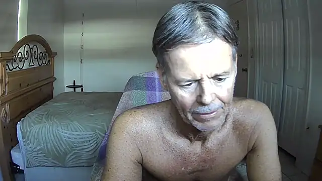 nakeedcowboi65 live sex cam