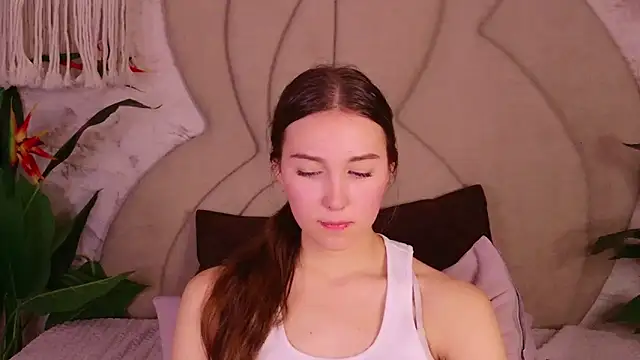 OliviaLay's cam snapshot