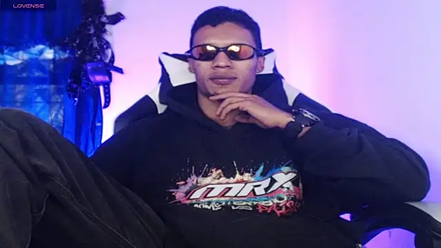 Ryan_coopper live sex cam