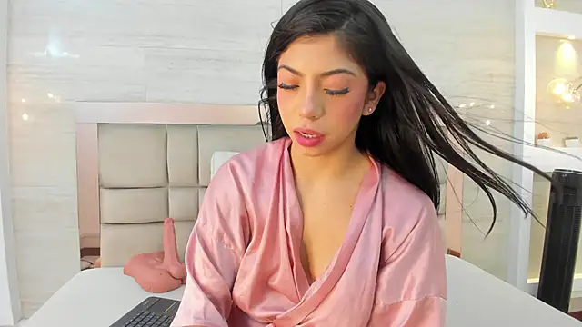 chloe_murray live sex cam