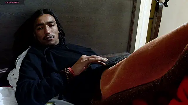 Gre3k_god's cam snapshot