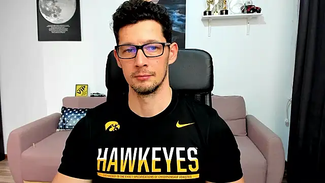 BrutusK08 live sex cam