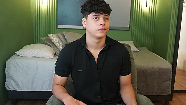 Ethan_occonor live sex cam