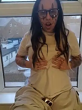 ThatAltGirl live sex cam