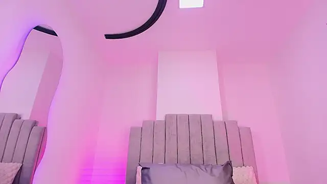 emma_trix live sex cam