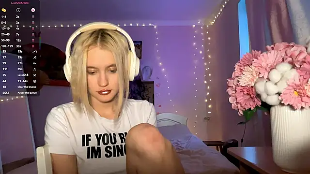 MelisaBloomy live sex cam