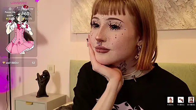 MilkMeSoftly live sex cam