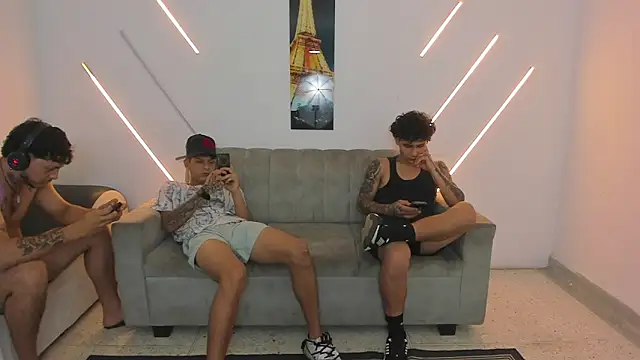 brutal_revolution live sex cam