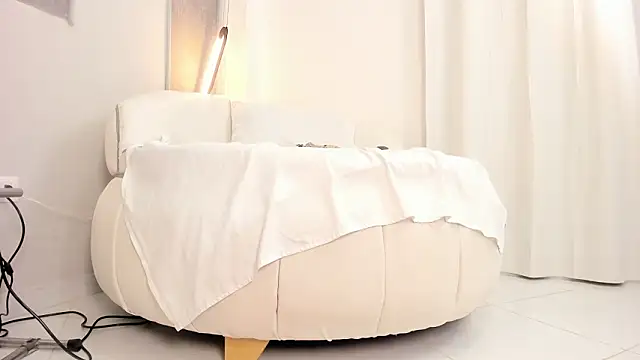 lannarusso_'s cam snapshot