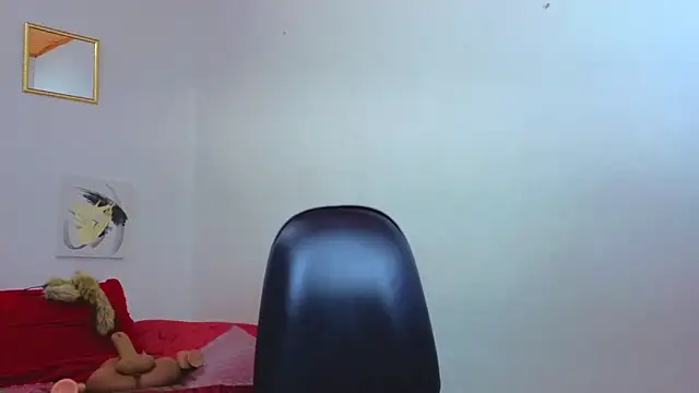 yasmin_goldenst's cam snapshot