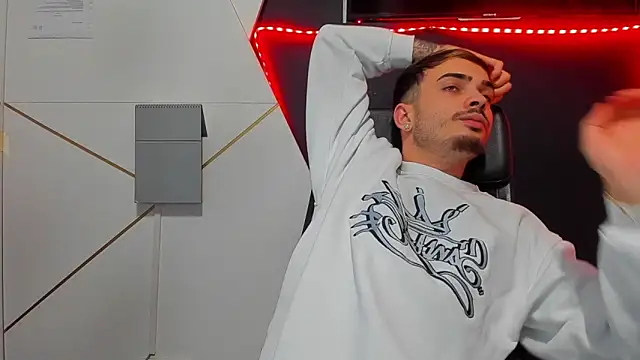 BrandonTate live sex cam